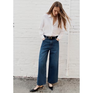 Relaxed Wide Leg Jean