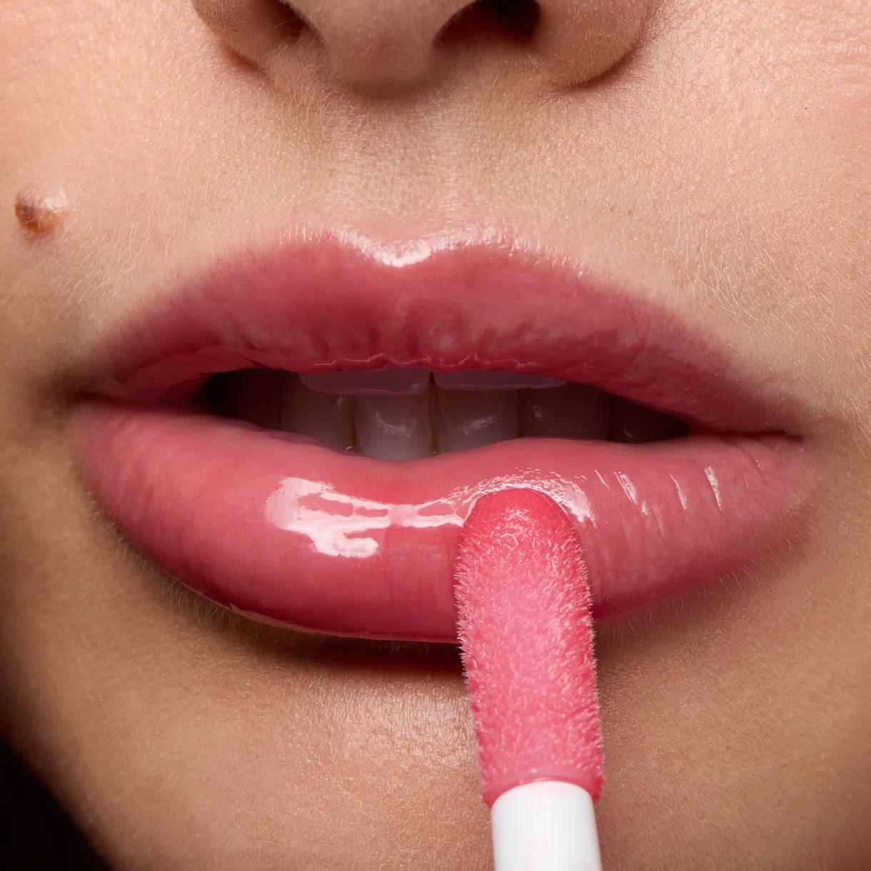 goop Beauty Hydra-Barrier Gel Gloss