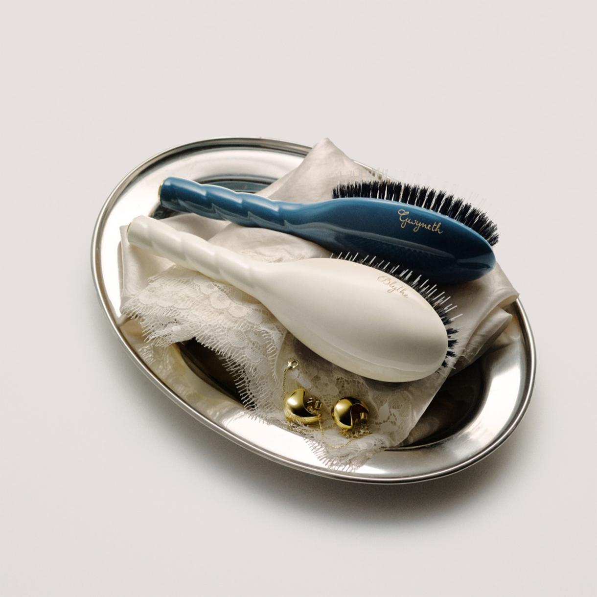 LA BONNE BROSSE Custom-Engraved N.02 The Essential Care & Detangling Brush