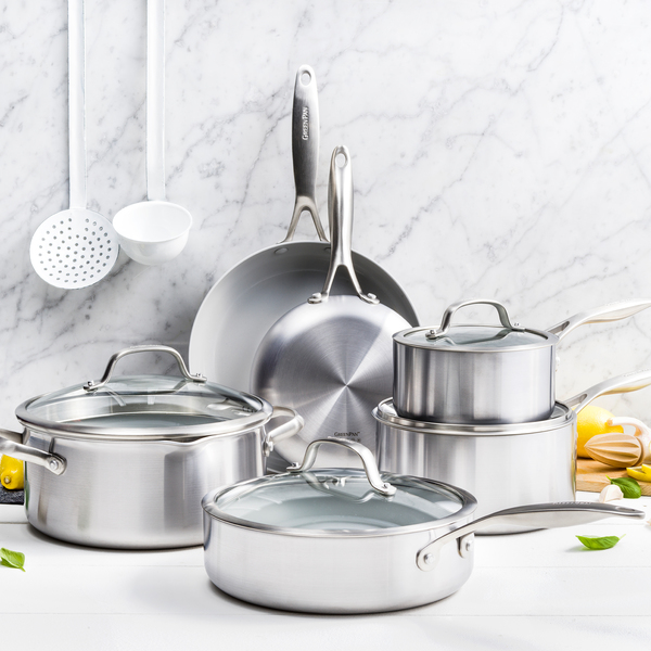 Safe Cookware - Non-Toxic Non-Stick Pans | goop