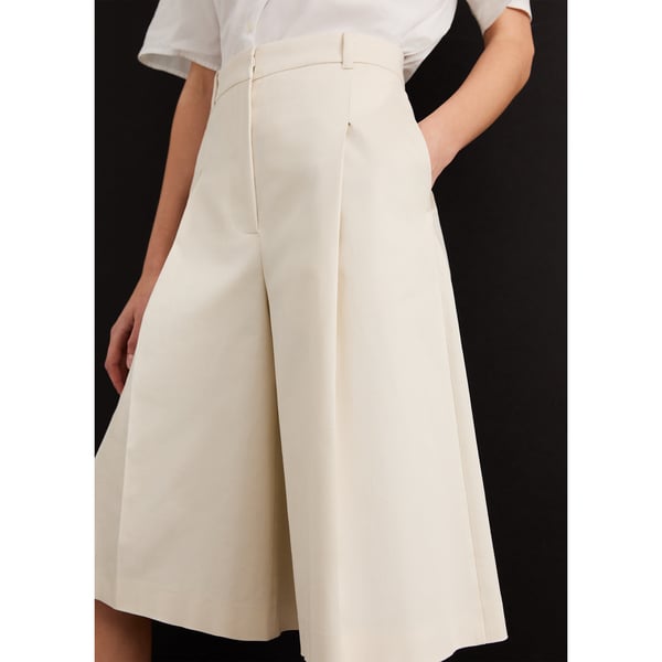G. Label by goop Alexis Short