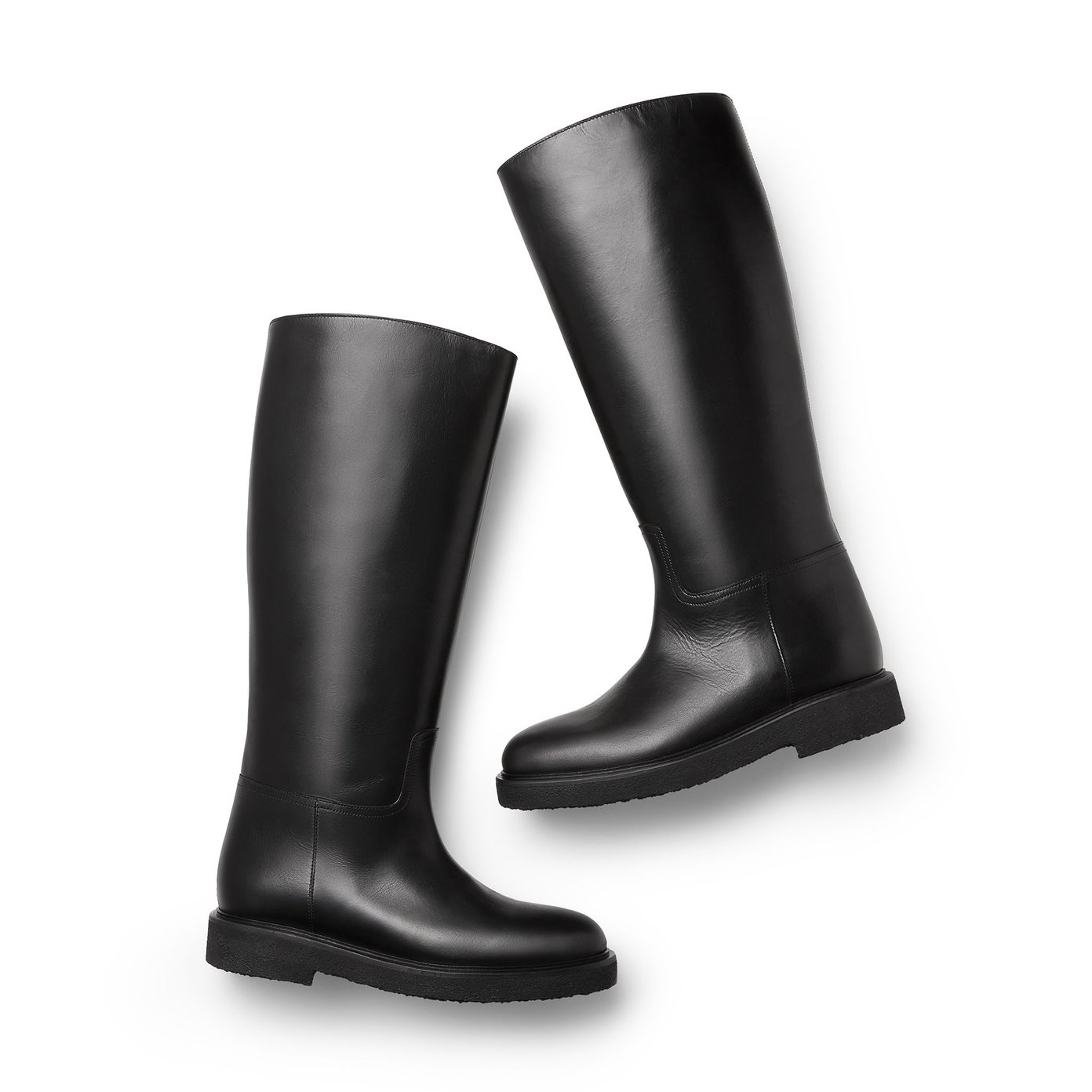 Sleek riding boots top