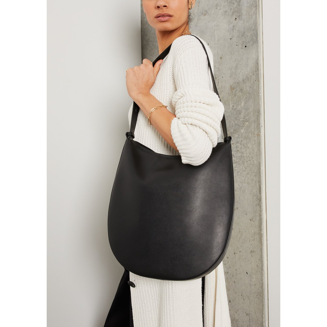 Aesther Ekme Leather Flat Hobo BAG - BLACK