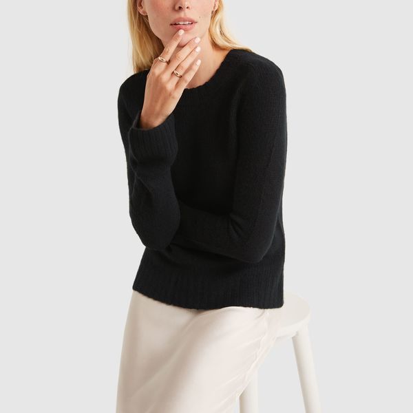 Womens Clothing Jumpers and knitwear Jumpers Khaite Mary Jane Cashmere Sweater in Natural 