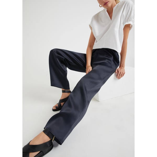 Slacks and Chinos Totême Trousers Slacks and Chinos - Save 22% Womens Trousers Totême Silk Organza Slacks in Black Blue 