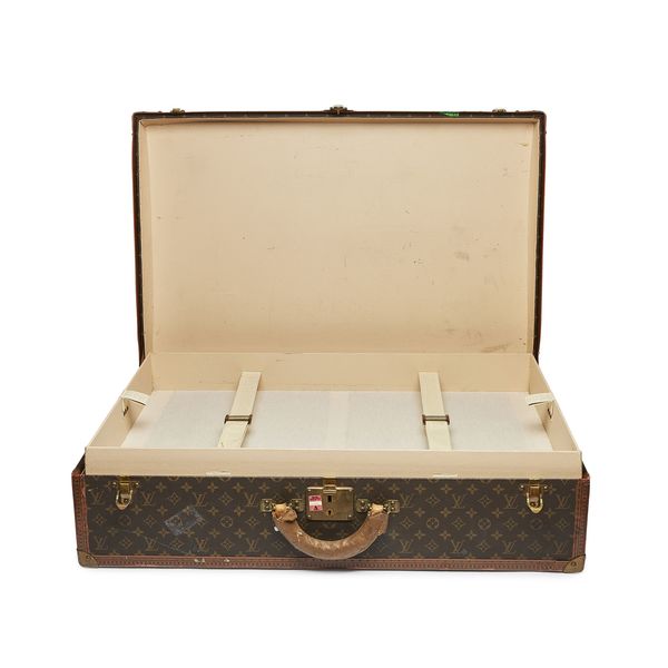 louis vuitton travel trunks