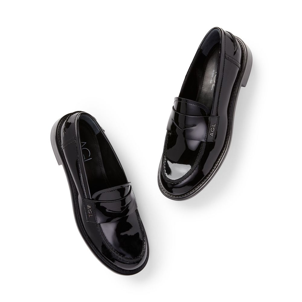 Agl Attilio Giusti Leombruni Saffron Loafer In Nero ModeSens