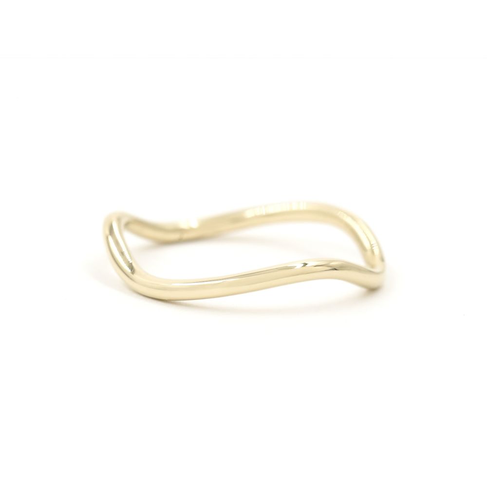 Bondeye Jewelry Solid Wave Ring In Yellow Gold, Size 4.5
