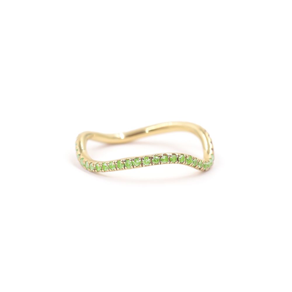 Bondeye Jewelry Birthstone Wave Ring In Peridot, Size 5