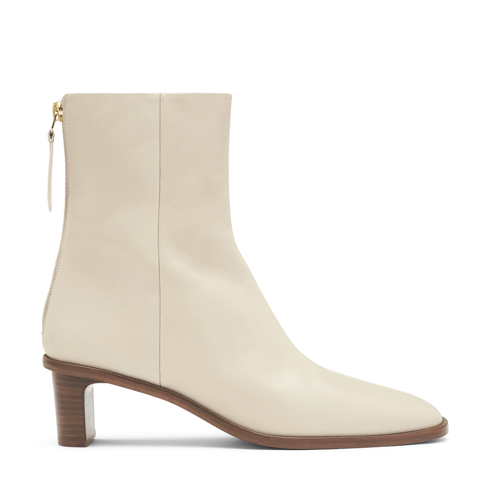 A.emery Soma Boots In Nougat