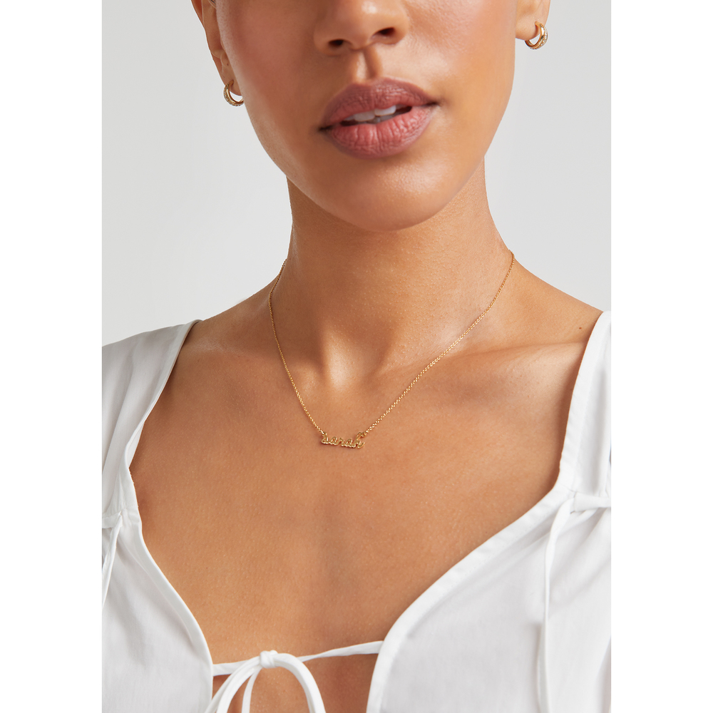 Sarah Chloe Ava Mini Name Necklace In Gold Plated