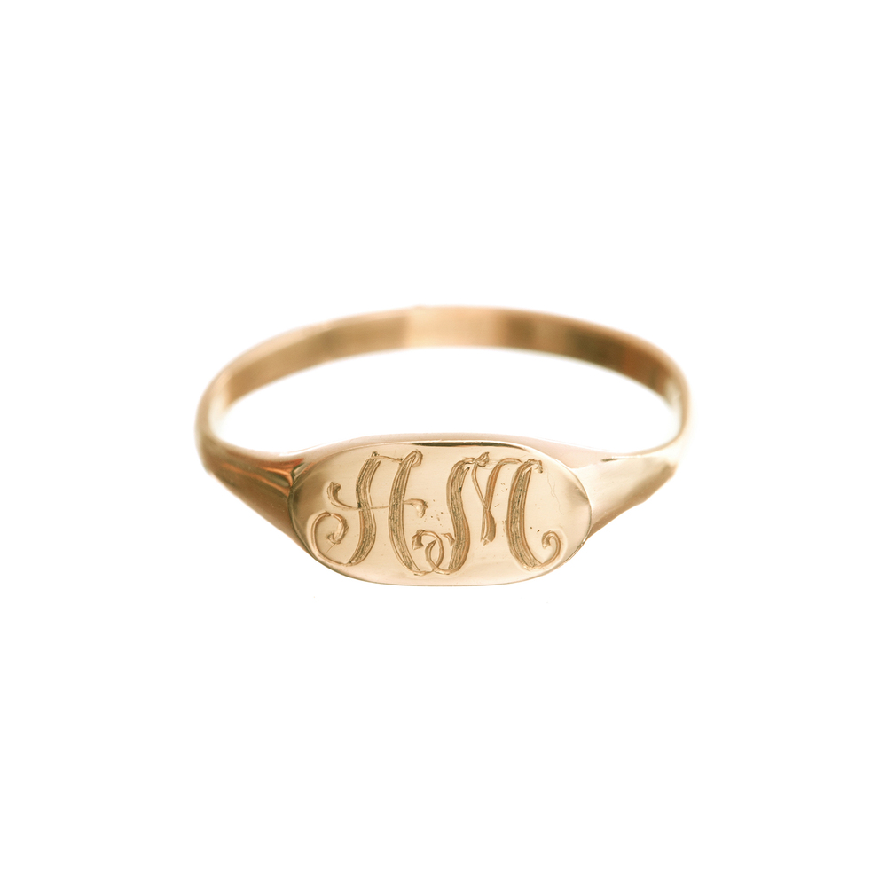 Ariel Gordon Petite Signet Ring In Yellow Gold, Size 5
