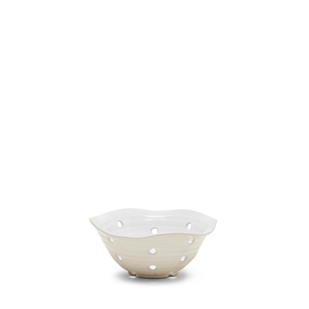 Farmhouse Pottery Windrow Berry Bowl In White