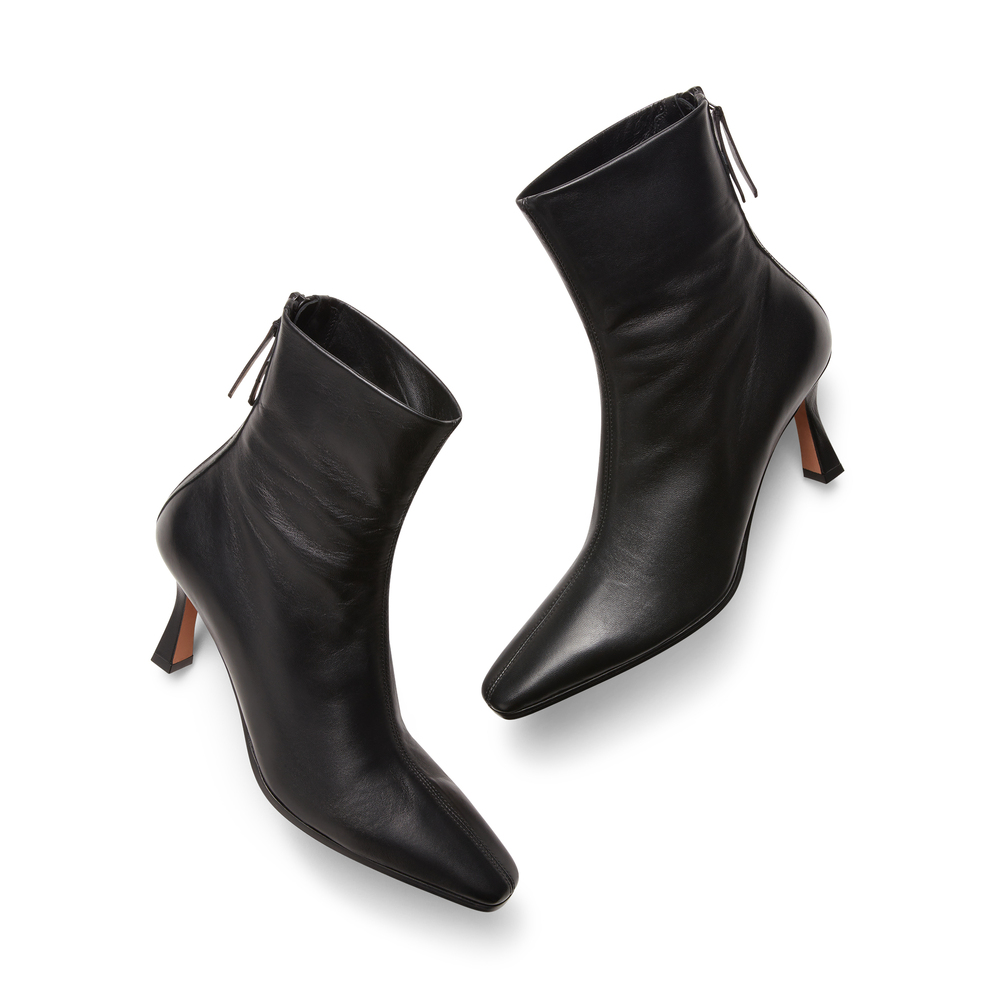 Emme Parsons Stretch Boots In Black Nappa