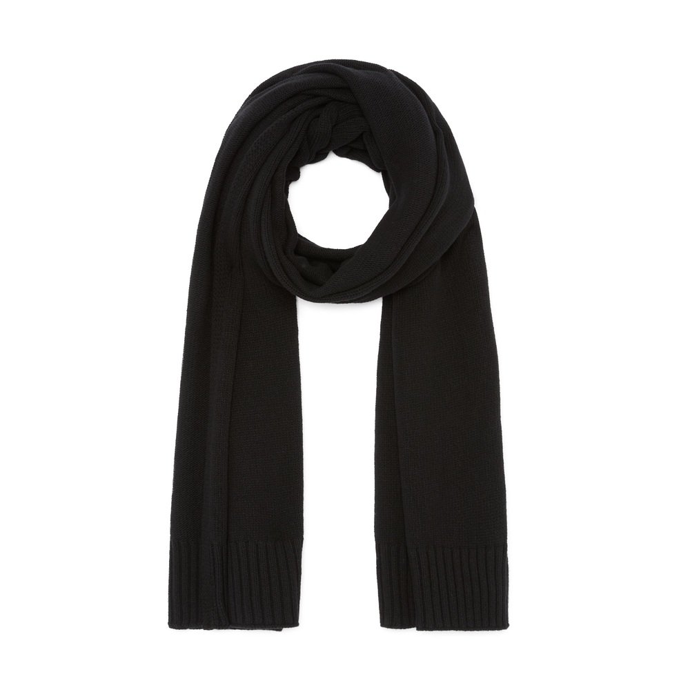 G. Label By Goop Blanket Wrap In Black